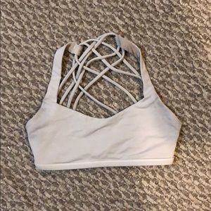 Free to be wild sports bra size 2